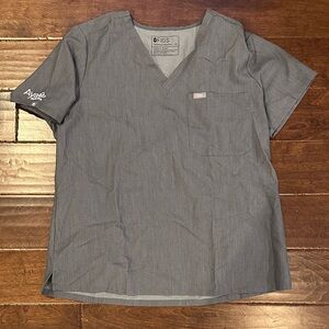 Figs Men's Short Sleeve V-Neck Tee in Gray